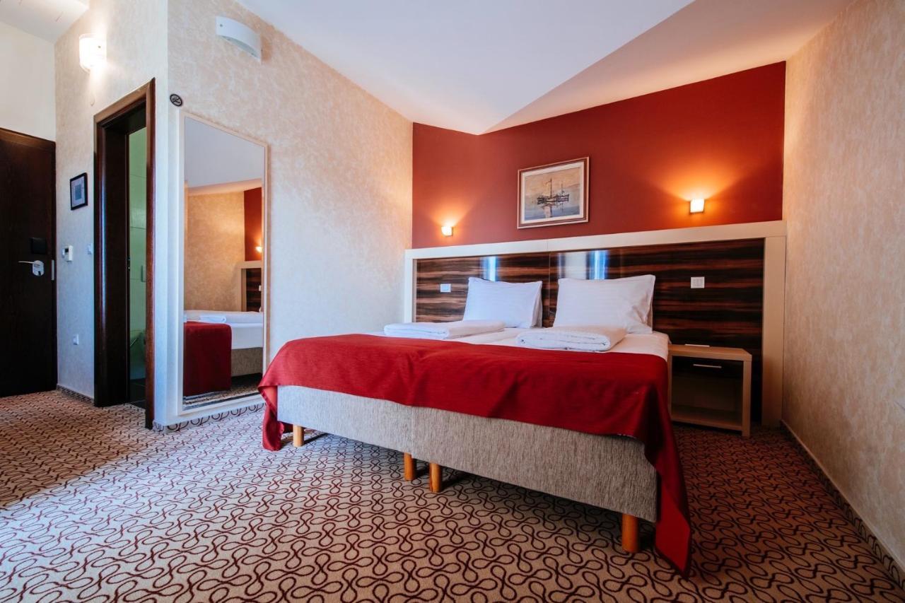 Hotel Terra Novalja Eksteriør bilde