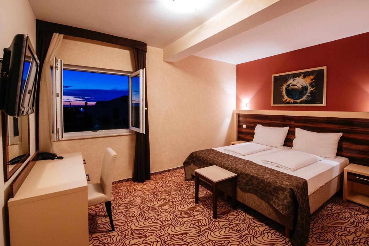 Hotel Terra Novalja Eksteriør bilde